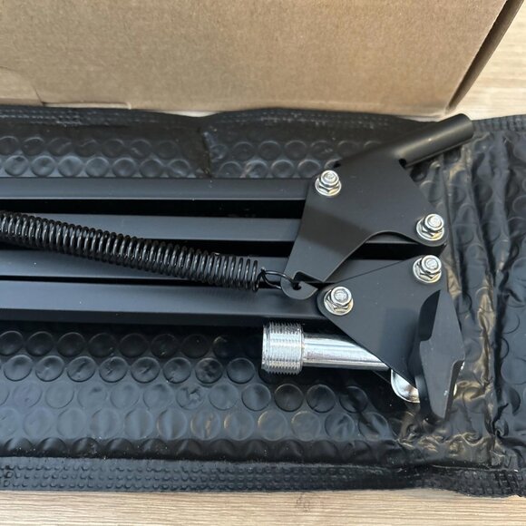 TONOR TD310 USB Dynamic Microphone and Stand - Picture 5 of 7